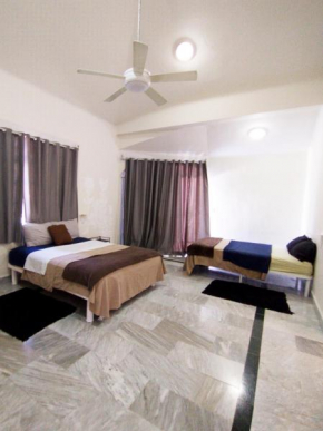 Casa Tzunun Airport B&B